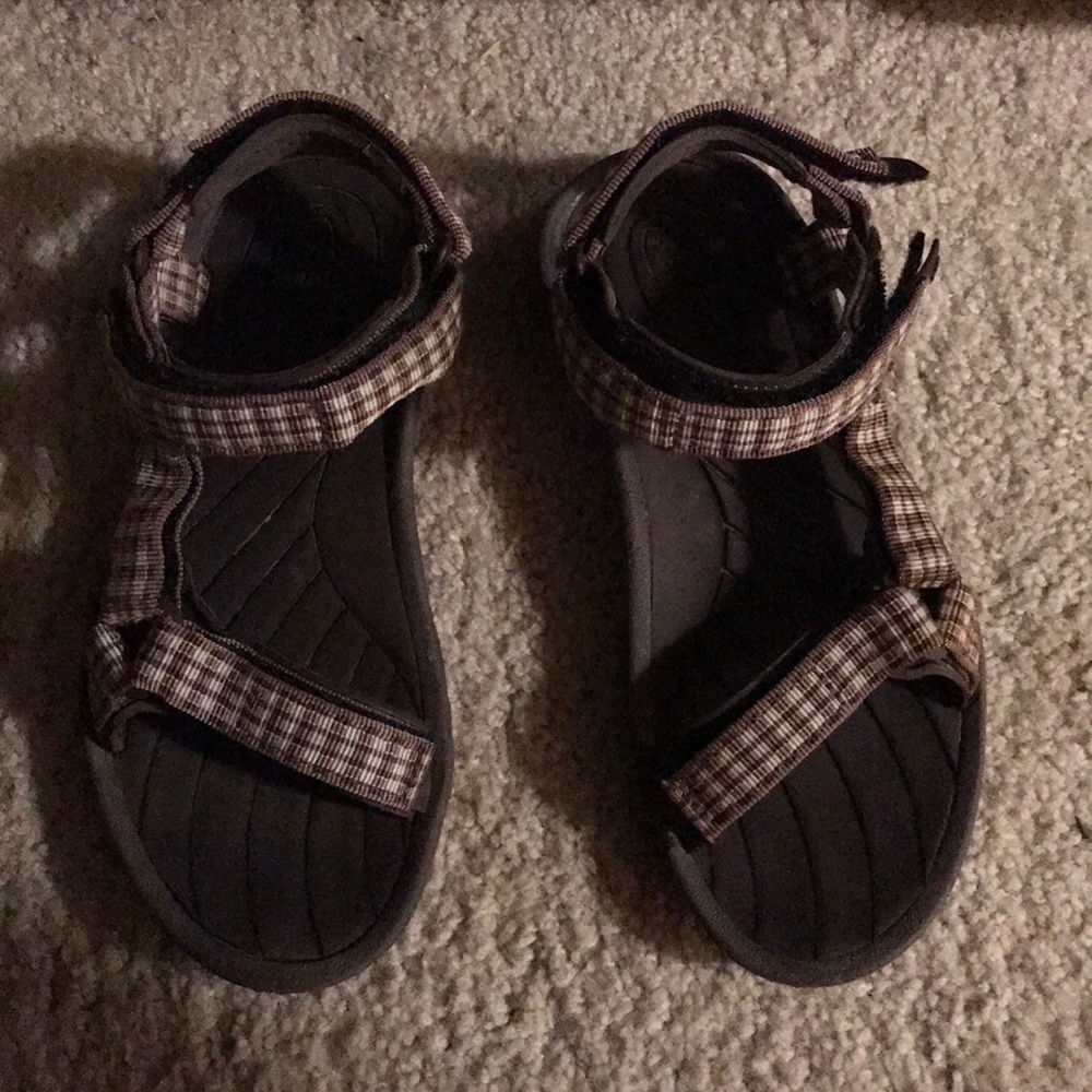 Women’s Tevas